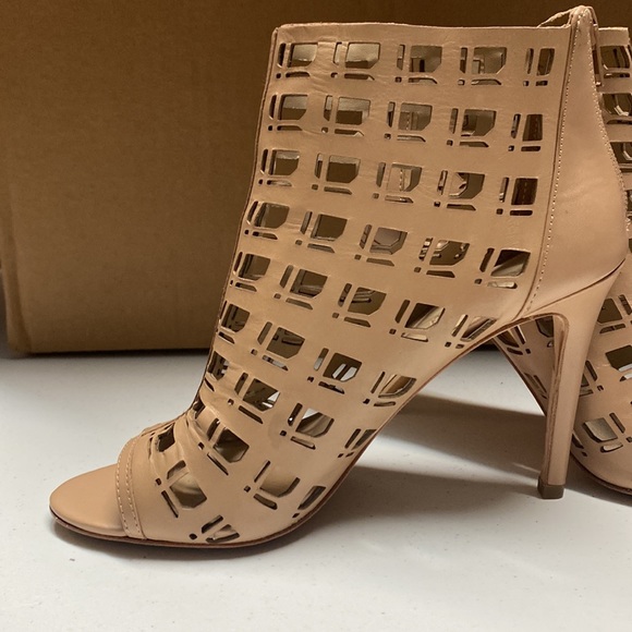 Charles David strappy bootie heel - Picture 2 of 7